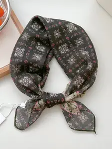 QUECY Women Printed Scarf with Printed Border