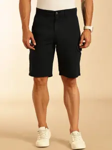 Thomas Scott Men Cotton Mid-Rise Cargo Shorts