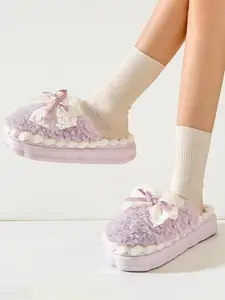 WOLVESDEN Women Self Design Slip-On