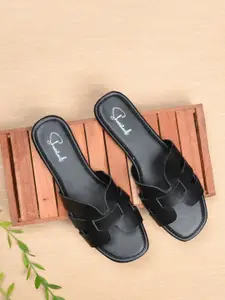 Shoestail Women Textured One Toe Flats