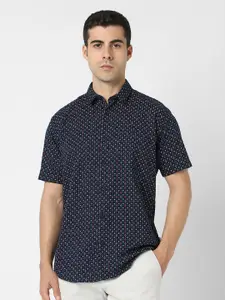 V Dot Men Floral Printed Spread Collar Pure Cotton Casual Shirt