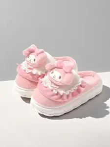 WOLVESDEN Women Self Design Room Slippers