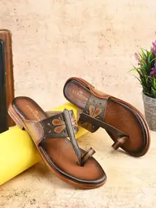 pelle albero Women Leather One Toe Flats with Laser Cuts