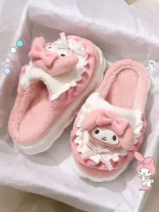 WOLVESDEN Women Room Slippers