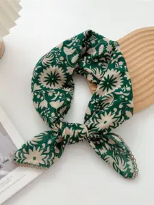 QUECY Women Printed Scarf with Taping Border