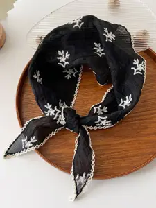 QUECY Women Emboridered Scarf with Taping Border