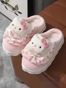 WOLVESDEN Women Self Design Slip-On