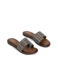 SCENTRA Women Printed One Toe Flats