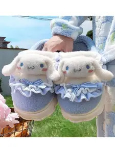 WOLVESDEN Women Room Slippers