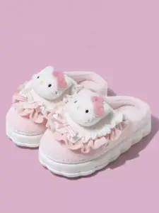 WOLVESDEN Women Embellished Winter Warm Thick Bottom Room Slippers