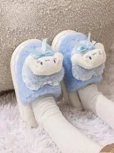 WOLVESDEN Women Self Design Warm Thick Bottom Room Slippers