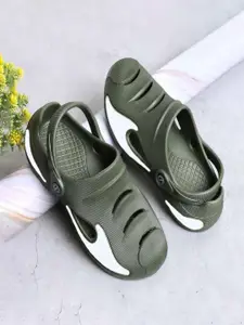 KNIEVL Men Self Designed Clogs