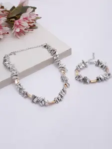 DressBerry Multi Alloy Necklace