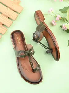 pelle albero Women Textured Open Toe Flats