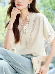 StyleCast V-Neck Regular Top