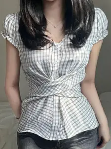 StyleCast Women Checked V-Neck Short Sleeves Top