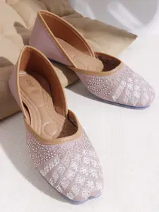 Anouk Women Embellished Round Toe Mojaris