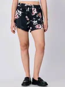 Outzidr Women Floral Printed Regular Fit Mid-Rise Shorts