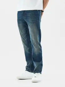 Snitch Men Relaxed Fit Mid-Rise Light Fade Stretchable Jeans