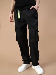 V-Mart Men Regular Fit Mid-Rise Flat-Front Cargos