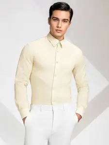 INVICTUS Pure Cotton Solid Intelligent Anti-Stain Formal Shirt