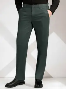 INVICTUS Men Regular Fit Formal Trousers