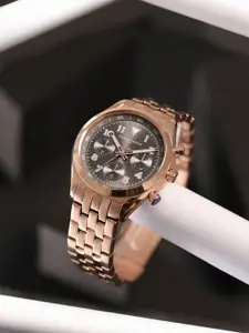 pierre cardin Vaugirard Men Textured Dial Analogue Chronograph Watch CF.1019.MR