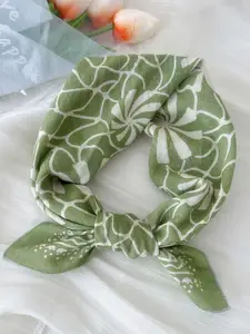 QUECY Floral Printed Scarf