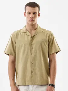 Snitch Men Textured Cuban Collar Casual Shirt