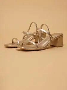 ERIDANI Women Textured Block Sandals