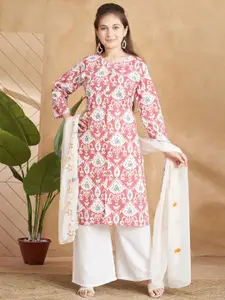 Sangria Lakshita Women Black Kurtas