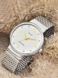LOUIS DEVIN Men Embellished Dial & Straps Analogue Watch LD-GR078-SLV-CH