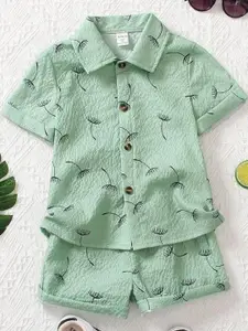 THE FASHION PRIME Boys Printed Shirt Collar Short Sleeves Shirt With Short