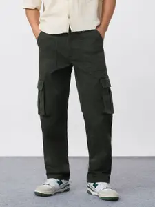 The Souled Store Men Straight Fit Mid-Rise Stretchable Cargo Jeans