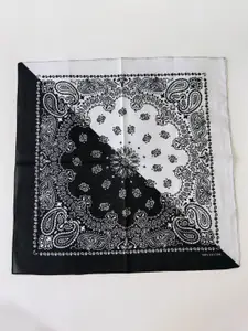 QUECY Ethnic Motifs Printed Silk Scarf