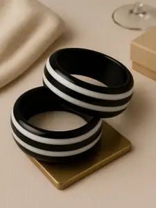 ATIBELLE Set Of 2 Striped Round Shaped Minimal Bangles