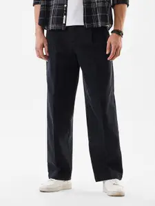 Snitch Men Black Mid-Rise Baggy Trouser