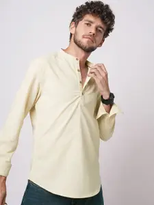 VASTRADO Men Solid Woven Design Daily Straight Short Kurta