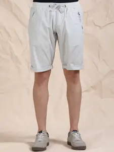 beevee Men Solid Mid-Rise Cotton Regular Shorts