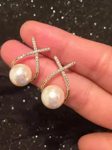 Vembley Cubic Zirconia Alloy Studs