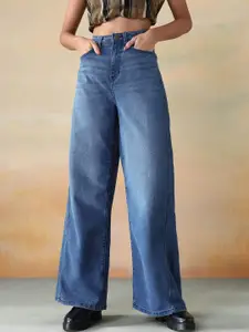 Flying Machine Women High-Rise Light Fade Stretchable Cotton Baggy Fit Jeans