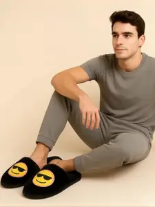 TRAVELKHUSHI Black Fur Room Sliders