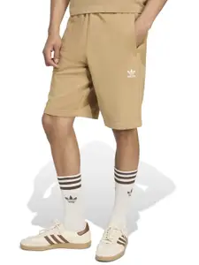 ADIDAS Originals Men Solid Mid-Rise Cotton Regular Shorts