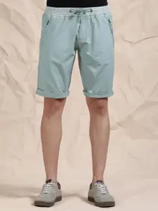 beevee Men Solid Mid-Rise Cotton Regular Shorts