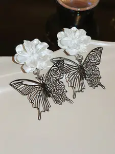 AVANT-GARDE PARIS Butterfly Drop Earrings