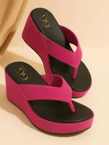 GLO GLAMP Gothic Rose Platform Wedges Sandals