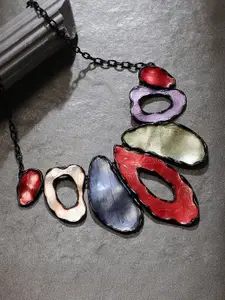 SOHI Necklace