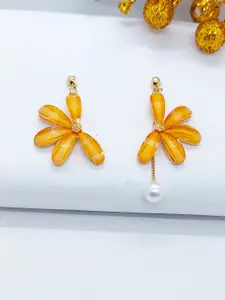 AVANT-GARDE PARIS Gold-Plated Pearls Beaded Floral Drop Earrings