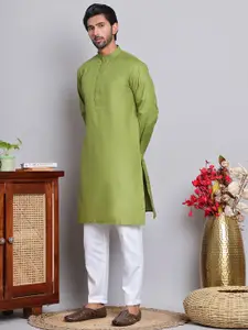 Jompers Men Solid Kurta with Pyjama