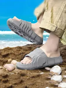 Pampy Angel Men Grey Casual Solid Flip Flops